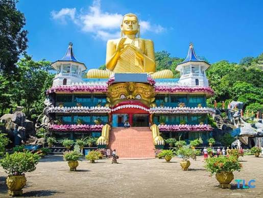 DAY 2 : Negombo / Dambulla / Sigiriya